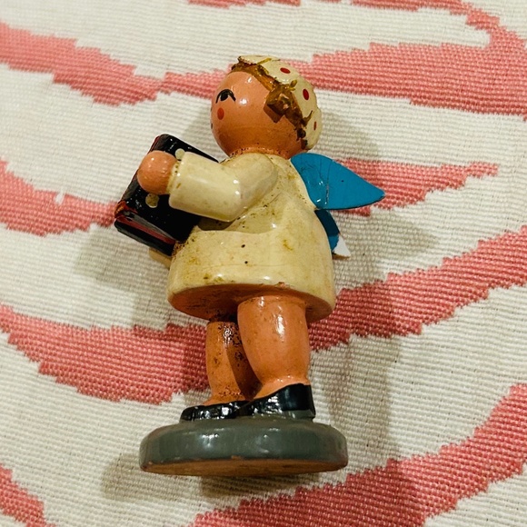D3-Vintage 50's Erzgebirge Orchestra Angel Playing Accordian Figurine - Picture 2 of 9